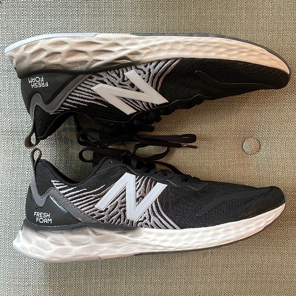 Women’s Fresh Foam Tempo V1 New Balance Running Shoes NIB Size 10
